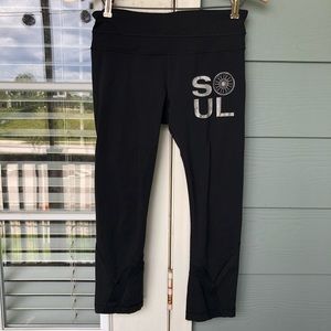 Lululemon Inspire Crop Soul Cycle Capri Leggings 6